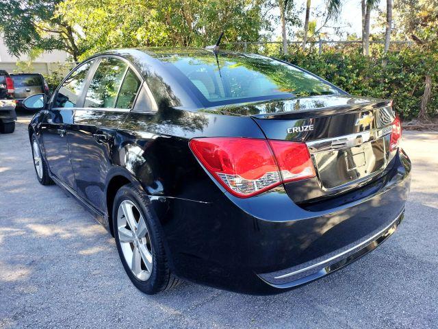 Chevrolet Cruze - Thumbnail 12