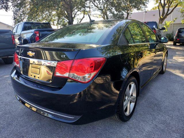 Chevrolet Cruze - Thumbnail 9