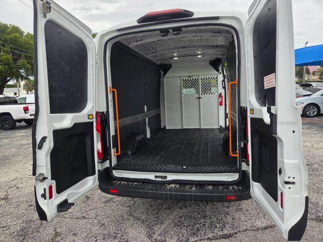 Ford Transit 150 Van - Thumbnail 3