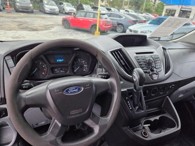 Ford Transit 150 Van - Thumbnail 20