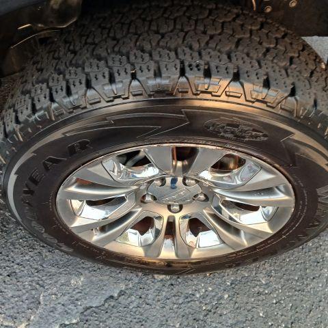 Ram 1500 Crew Cab - Thumbnail 3