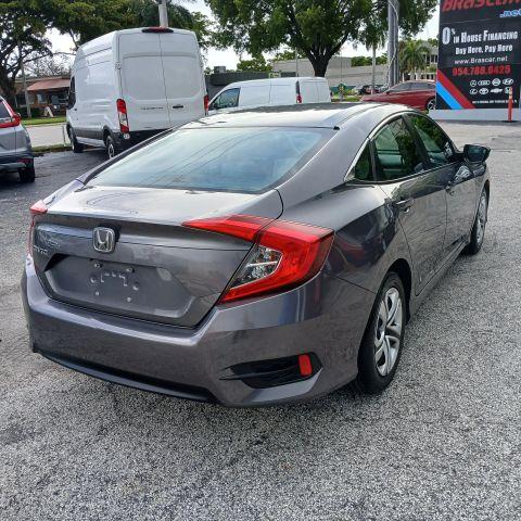 Honda Civic - Thumbnail 10