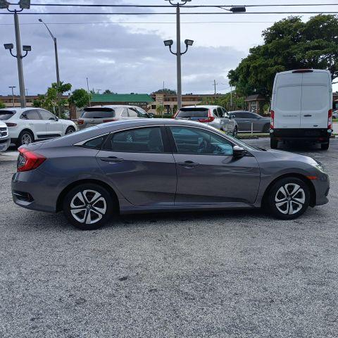 Honda Civic - Thumbnail 11