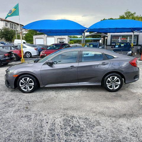 Honda Civic - Thumbnail 7