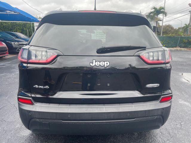 Jeep Cherokee - Thumbnail 10