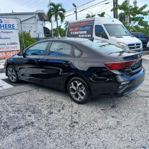 Kia Forte - Thumbnail 8