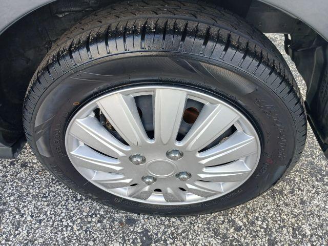 Mitsubishi Mirage - Thumbnail 3