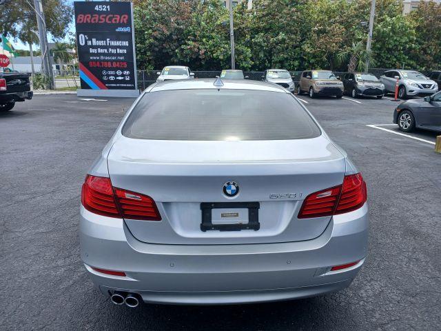 Bmw 5 Series - Thumbnail 9