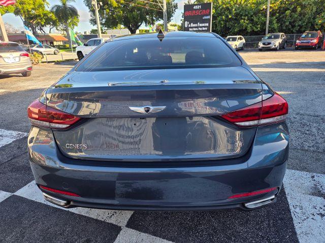 Hyundai Genesis - Thumbnail 11