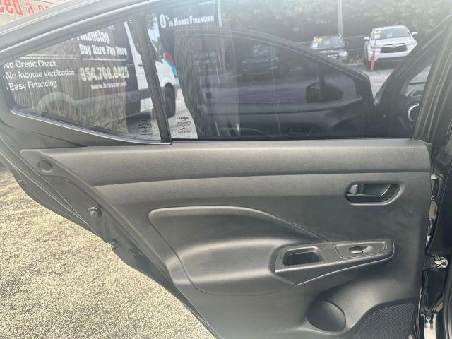 Nissan Versa - Thumbnail 20