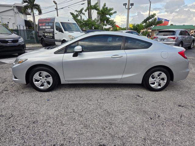 Honda Civic - Thumbnail 10