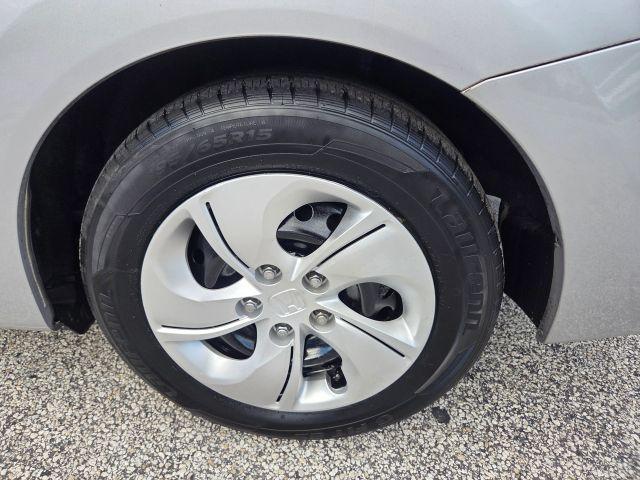 Honda Civic - Thumbnail 2