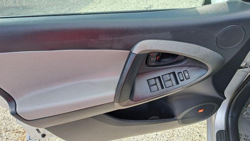 Toyota Rav4 - Thumbnail 15