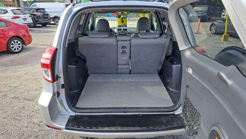 Toyota Rav4 - Thumbnail 2