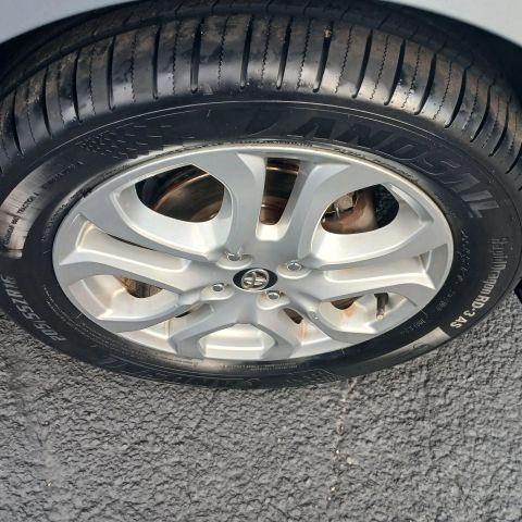 Toyota Yaris Ia - Thumbnail 3