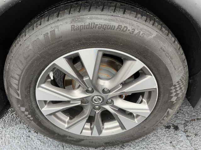 Nissan Murano - Thumbnail 4