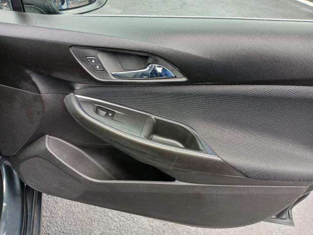 Chevrolet Cruze - Thumbnail 20