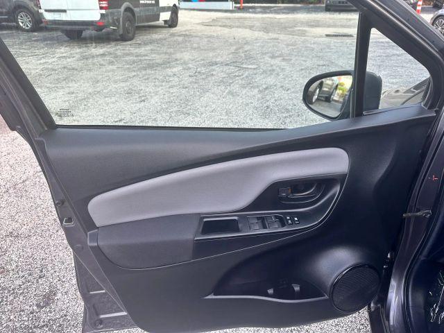 Toyota Yaris - Thumbnail 15