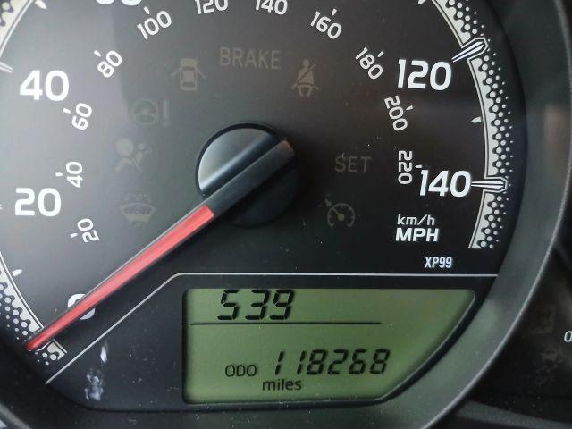 Toyota Yaris - Thumbnail 6