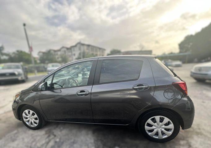 Toyota Yaris - Thumbnail 8