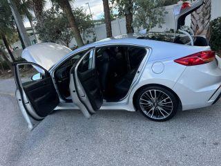 Hyundai Elantra - Thumbnail 5