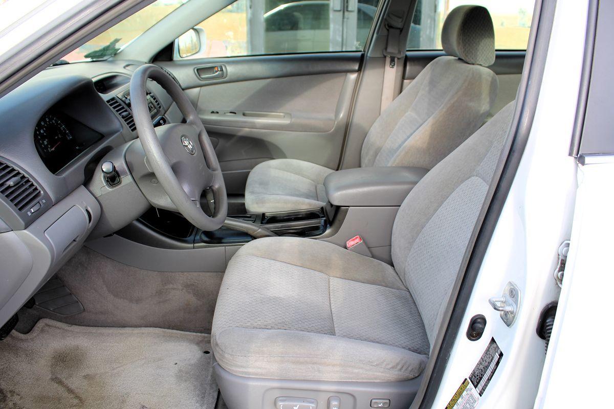 Toyota Camry Le Only $ Down** $85/Wk - Thumbnail 13