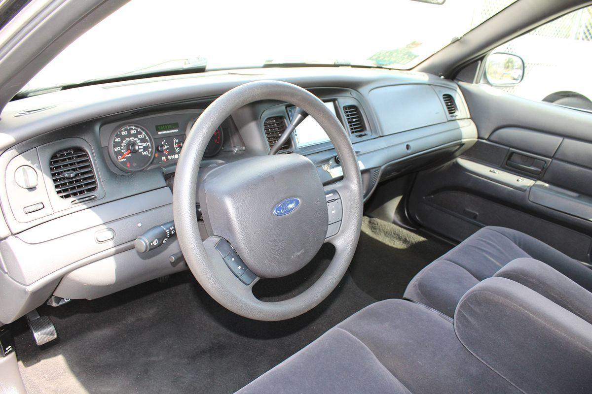 Ford Crown Victoria Police Only $12,500 Cash** - Thumbnail 13