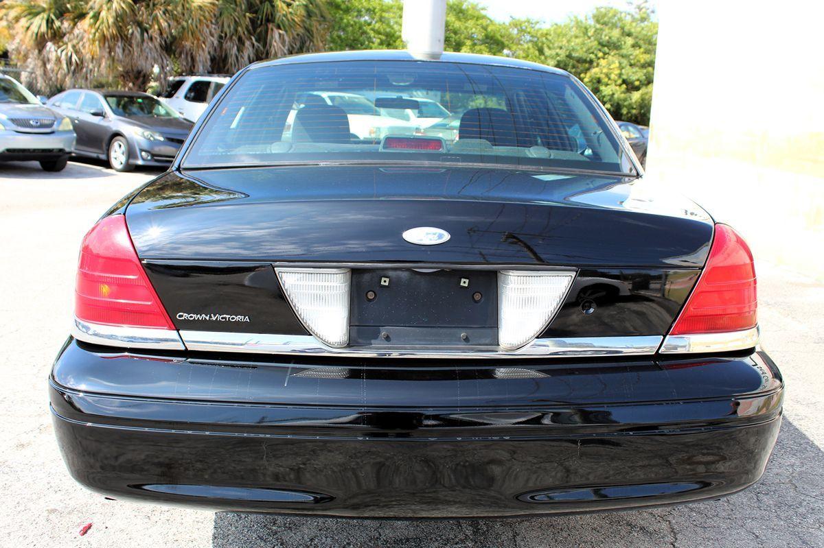 Ford Crown Victoria Police Only $12,500 Cash** - Thumbnail 9