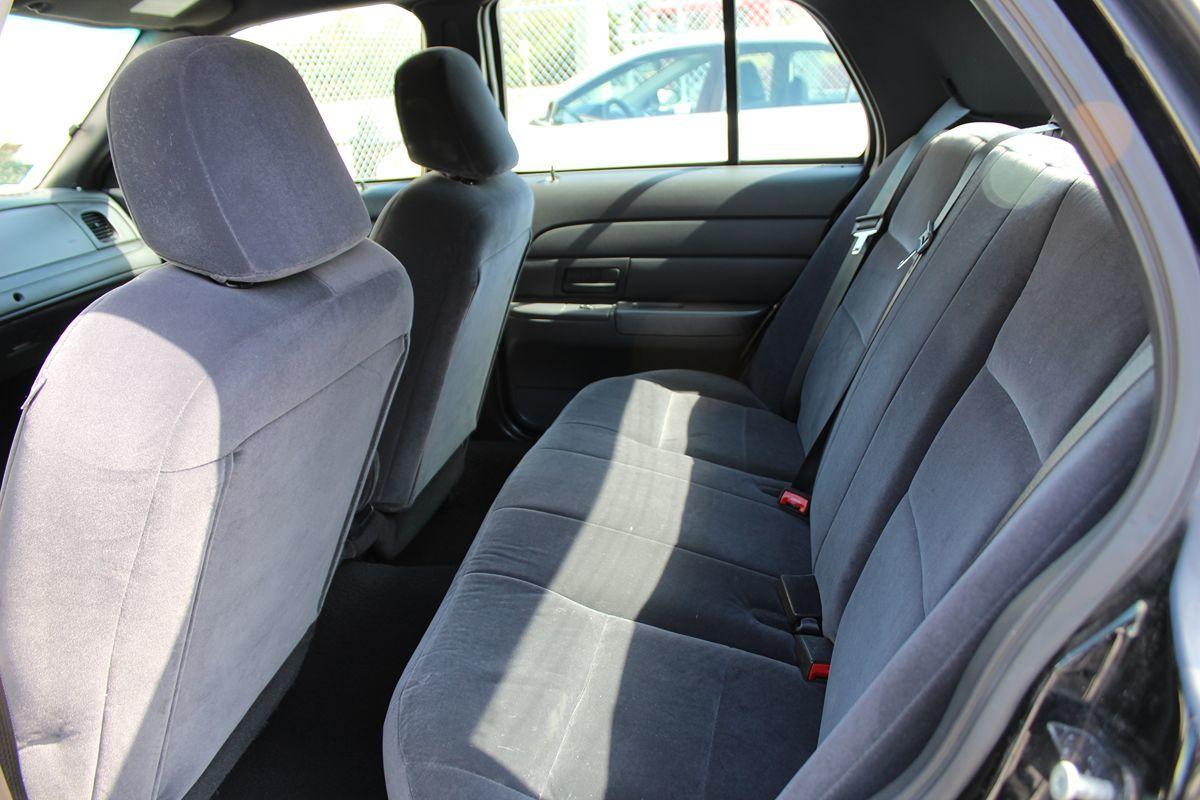 Ford Crown Victoria Police Only $12,500 Cash** - Thumbnail 17