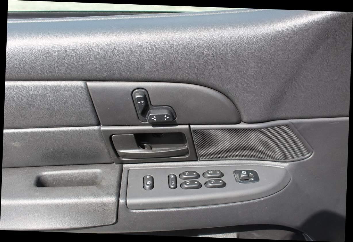 Ford Crown Victoria Police Only $12,500 Cash** - Thumbnail 12