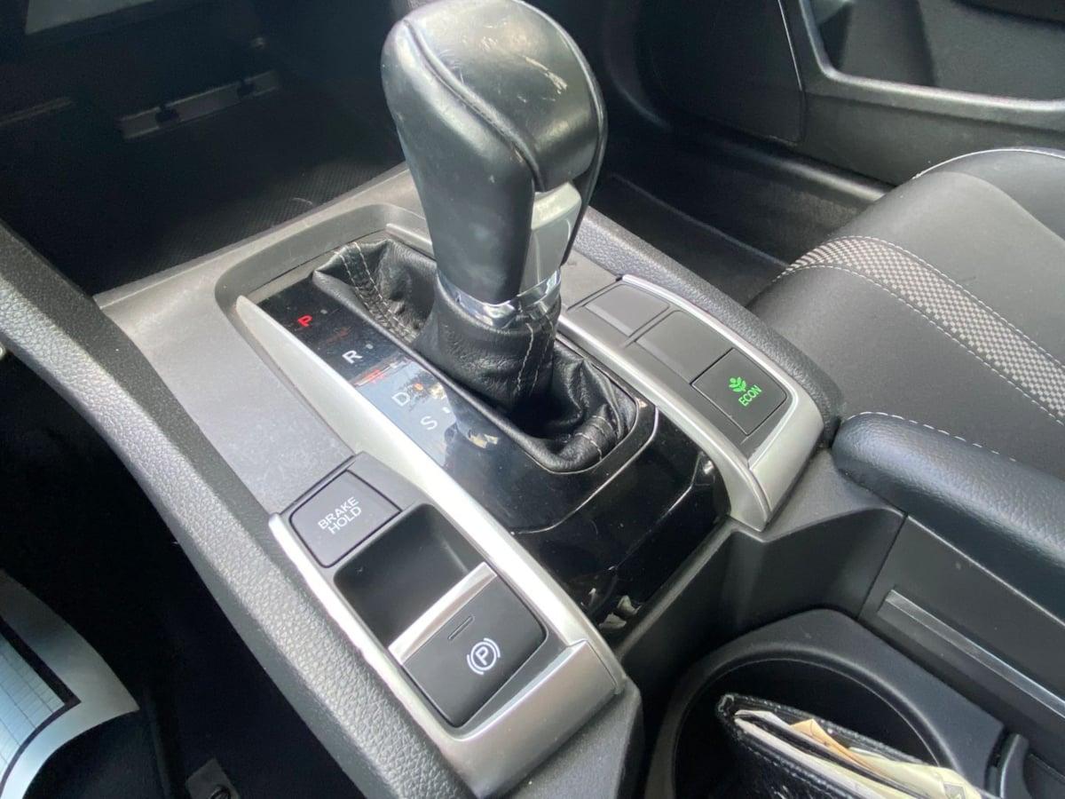 Honda Civic Sedan Sport - Thumbnail 19