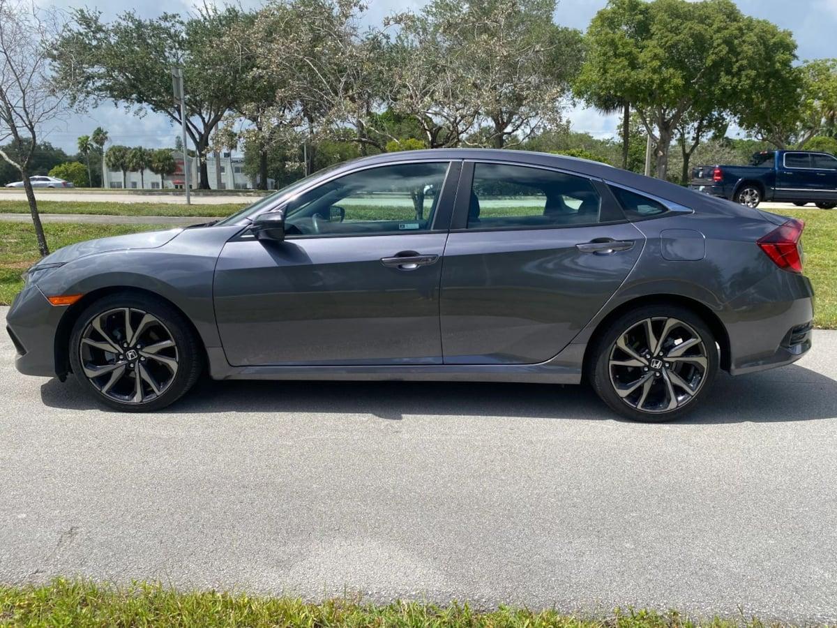 Honda Civic Sedan Sport - Thumbnail 9