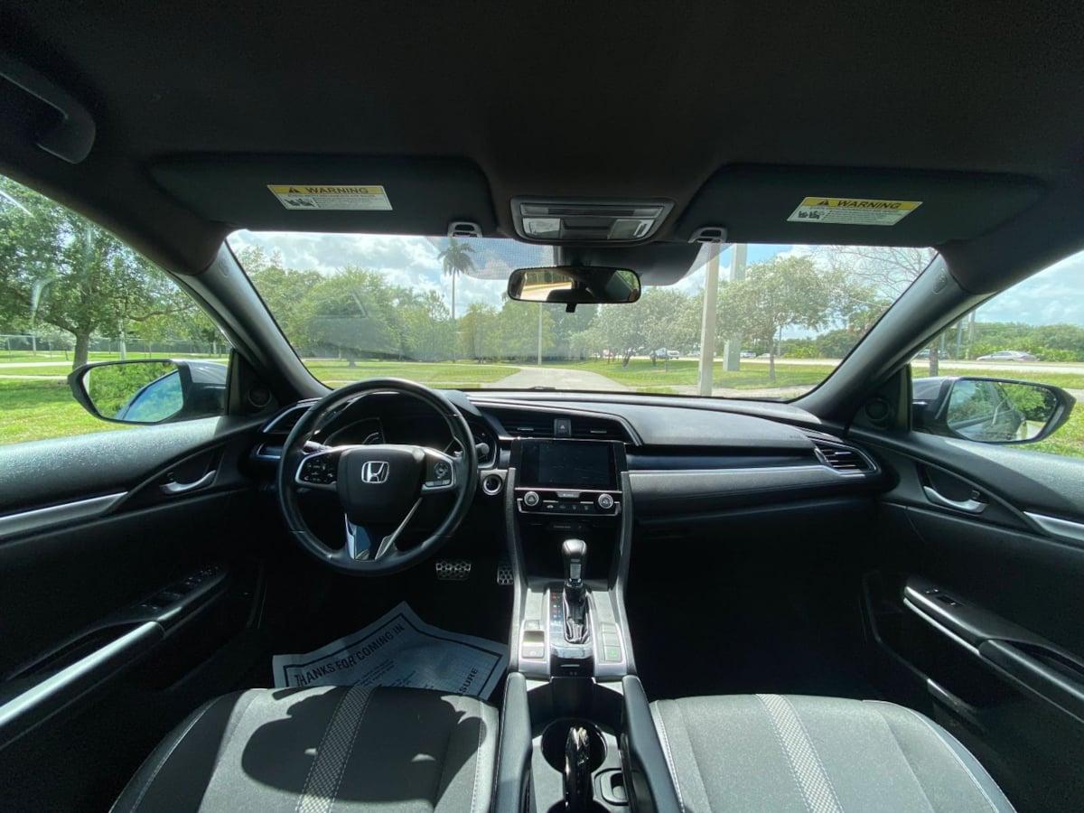 Honda Civic Sedan Sport - Thumbnail 10