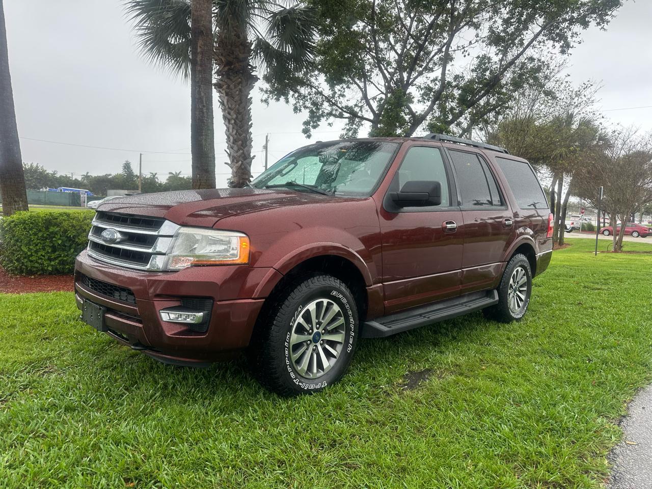 Ford Expedition119" Wb Xlt 4Wd - View 1