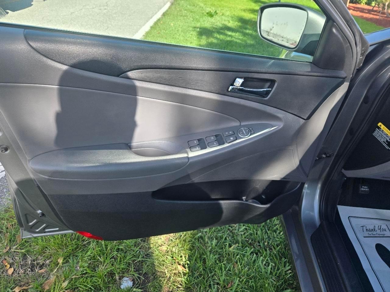 Hyundai Sonatalimited Auto - Thumbnail 11