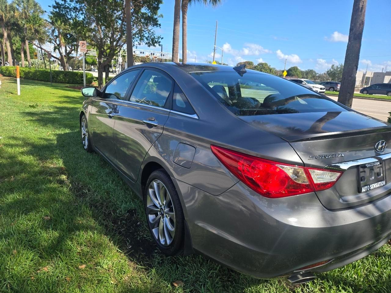 Hyundai Sonatalimited Auto - Thumbnail 4