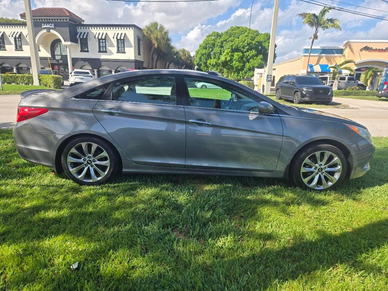 Hyundai Sonatalimited Auto - Thumbnail 6