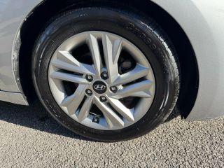 Hyundai Elantra - Thumbnail 6