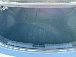 Hyundai Elantra - Thumbnail 4