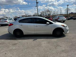 Kia Forte - Thumbnail 12