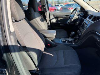 Chevrolet Traverse - Thumbnail 2