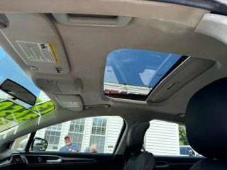 Ford Fusion - Thumbnail 2