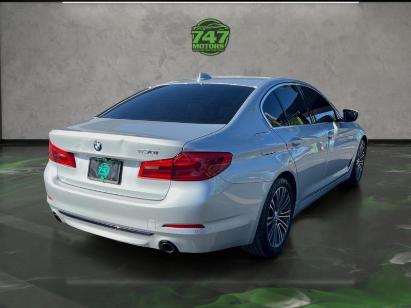 Bmw 5 Series 530I - Thumbnail 6