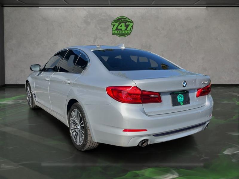 Bmw 5 Series 530I - Thumbnail 4