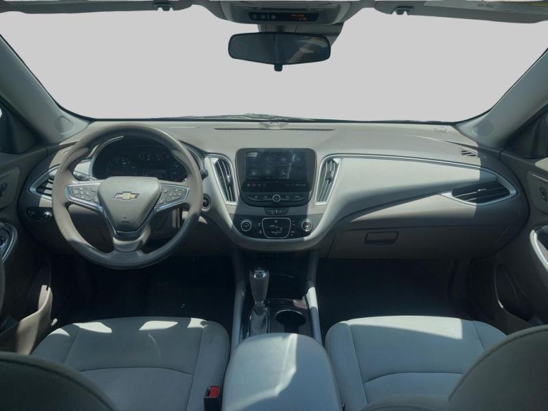 Chevrolet Malibu Ls - Thumbnail 15