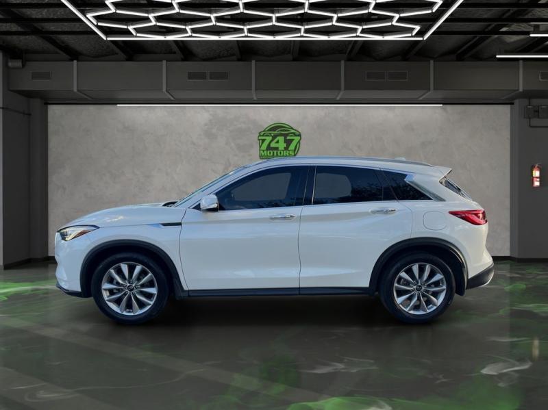 Infiniti Qx50 Luxe - Thumbnail 3