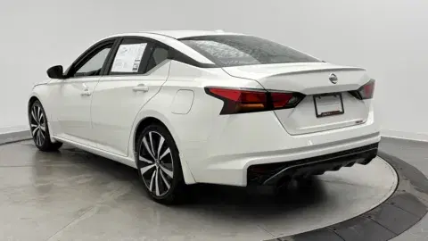 Nissan Altima 2.5 Sr - Thumbnail 6