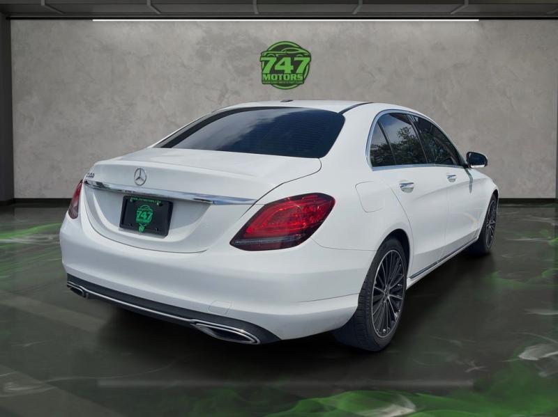 Mercedes-Benz C-Class C 300 - Thumbnail 6