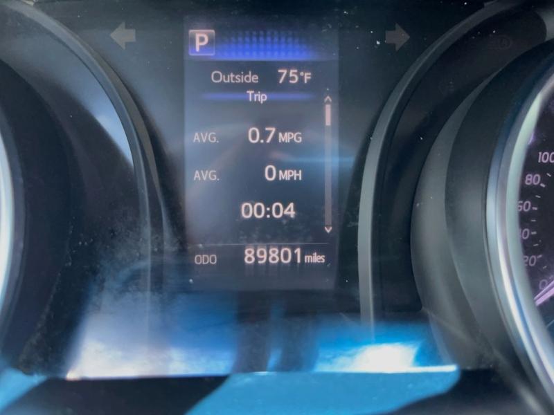 Toyota Camry Le - Thumbnail 19