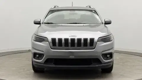 Jeep Cherokee Latitude - Thumbnail 3